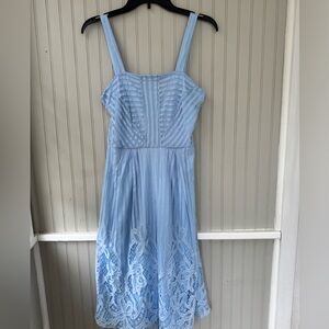 Emmelee Blue lace Sleeveless Square Neck Midi Dress size medium